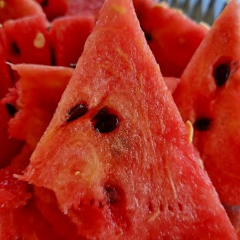 Yunus Market Genetiği Bozulmuş Ürün Satmak