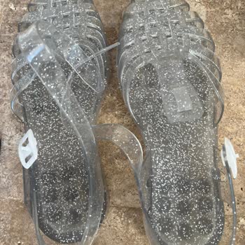 5in1canpolat.com Sandalette Kimyasal Kokusu!