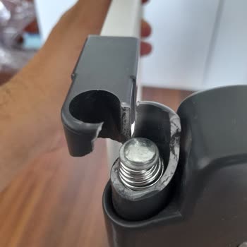 ebebek Baby Plus Güvenlik Kapısı Menteşesinden Kırıldı