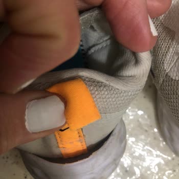 Nike Marka Kalitesiz Ayakkabı Satıyor