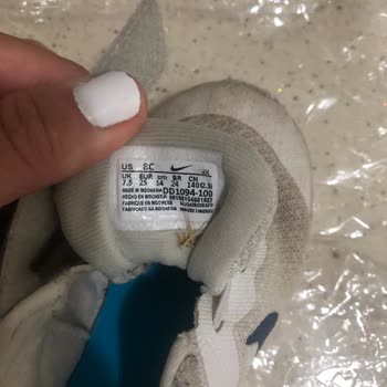 Nike Marka Kalitesiz Ayakkabı Satıyor