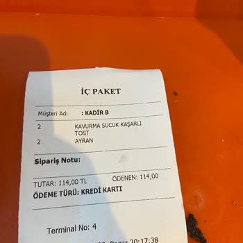 Köfteci Yusuf Tostların İçi Pişmemiş Halde Geldi