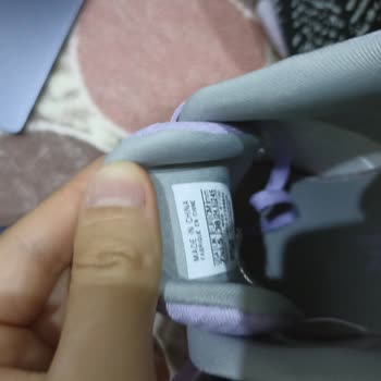 FLO'dan Gelen Reebok Ayakkabının Orijinalliği Şüpheli