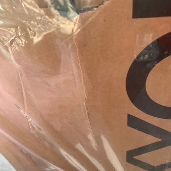 İpekyol Ürün Apaçıkta Kirlenmiş Geldi Hediye Kutusu İstedim Yok!