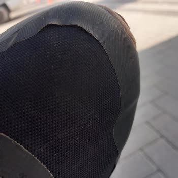 Adidas Malinin Arkasında Durmuyor