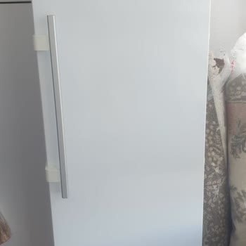 Uğur Derin Dondurucu No Frost Ama Karlama Yapıyor