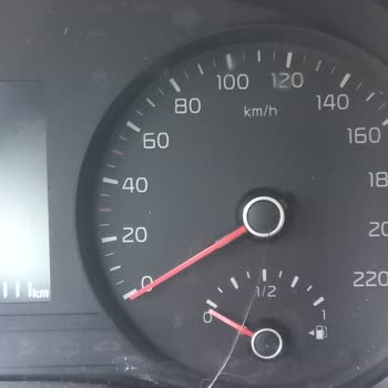 Kia Rio Gösterge Paneli Çatlaması