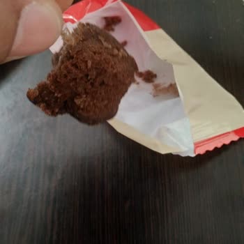 BİM Bifa Oval Mini Duo Kekin İçerisinden Naylon Çıktı