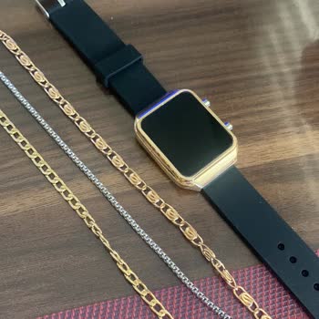 Moss. Aksesuarix (Instagram) Alakasız Ürünler Göndermeleri