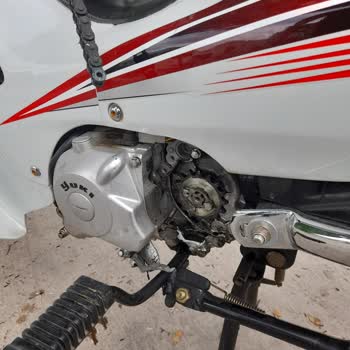 Yuki Motor Yuki Gusto 50 CC Otomatik Motor Blok Kırdı