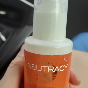 Orzax İlaç Neutracy Güneş Kremi Akıtıyor