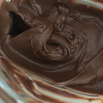 Nutella'nın İçinden Saç Çıktı
