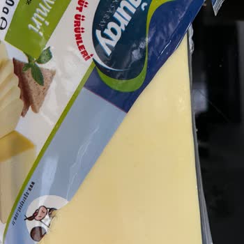 Uğuray Süt Mamülleri Üzerinde Kıl Vardı