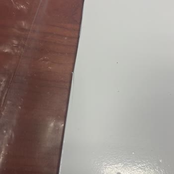 Pembe Atölye Karşılama Panosu Kötü Ürün Kötü Paketleme Geç Teslimat