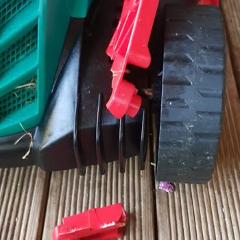 Bosch Elektrikli El Aletleri Rotak 37 Çim Biçme Makinesi Sorunu!