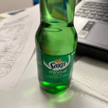 Saka Su Maden Suyu Şişesinde Kurt
