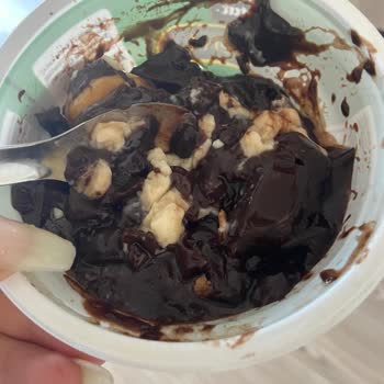 Şok Market Profiterol Bozuk Çıktı