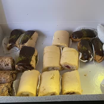 Roka Pastanesi Personel Saygısızlığı Ve Özensizliği