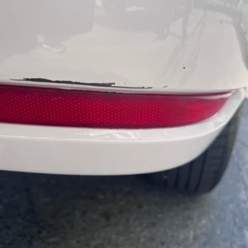 Para Kesilmesi Yakışmadı Avec