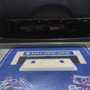 QNB Finansbank ATM İçinde Para Sıkışması