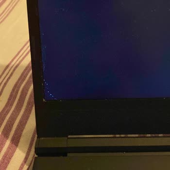 Monster 8 Aylık Bilgisayarda Ölü Piksel