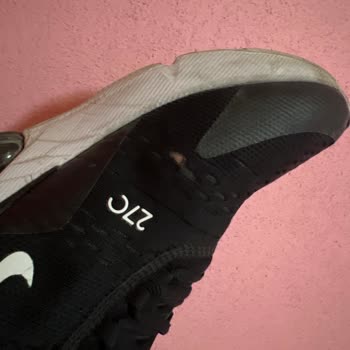 Piazza AVM Samsun Piazza Avm Nike Mağazası Ayakkabı Deformesi Garanti Dışı Bırakılıyor