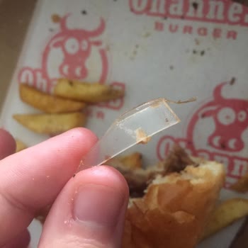 Ohannes Burger Çıkan Plastik Cisim