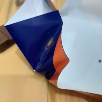 Migros'tan Aldığım Ülker Çikolata Paketinden Kurt Çıktı