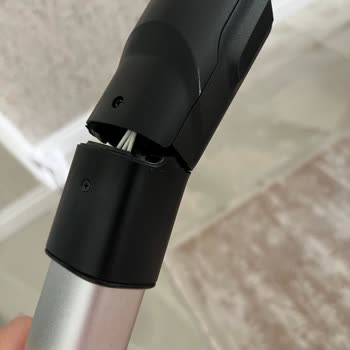 Philips Şarjlı El Süpürgesi