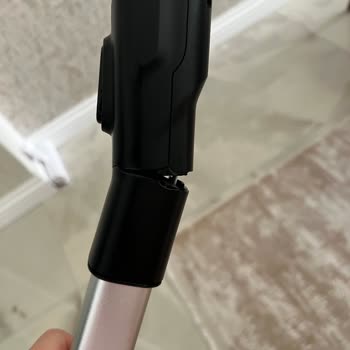 Philips Şarjlı El Süpürgesi