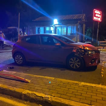 Renault Clio V Direksiyon Arızası Kaza Yaptırdı