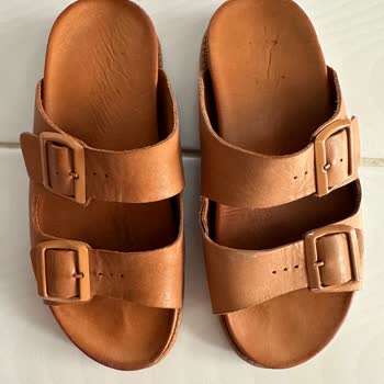 FLO Ayakkabı FLO Marka İnci Terlik Kalitesizliği