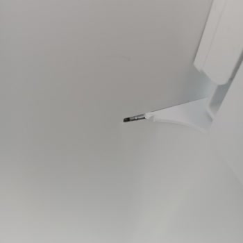 Uğur Soğutma Derin Dondurucu Un İçi Delik