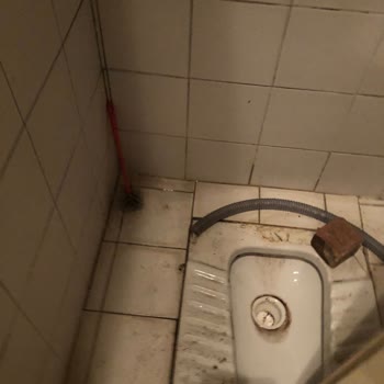 Diyanet İşleri Başkanlığı Camide Bulunan Tuvaletin Pis Olması