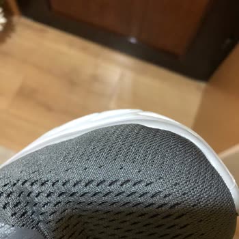 Skechers Ayakkabı İlk Giymemde Deforme Oldu.