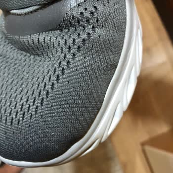 Skechers Ayakkabı İlk Giymemde Deforme Oldu.