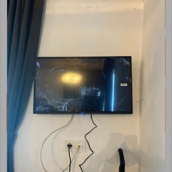 Trendyol Cantekno Ekranı Kırık TV Ürünü Gönderildi