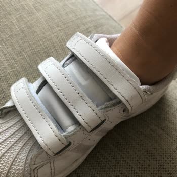 Adidas'ın Ayakkabı Dil Kısmının Katlanması