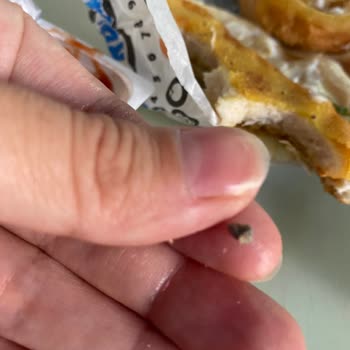 Burger King Hamburgerden Taş Çıkması