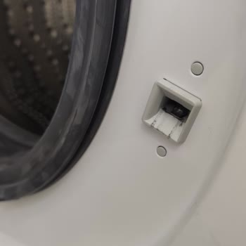 Bosch Çamaşır Makinesi Arızası Kapak Kapanmadan Yıkayalım