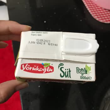 Yörükoğlu Süt İçinden Peynir Gibi Kesik Parçalar Çıktı