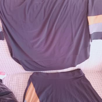 Zeynep Boutique (Zen Tesettür) Yanlış Elbise Ve İlgilenmeyen Satıcı
