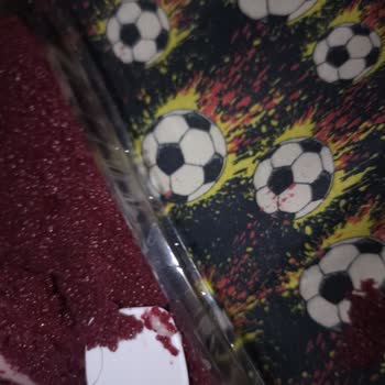 BİM Kadife Tatlısı İçinden Kıl Çıktı