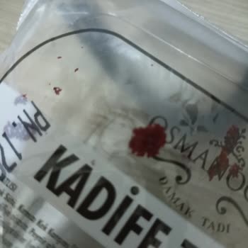 BİM Kadife Tatlısı İçinden Kıl Çıktı