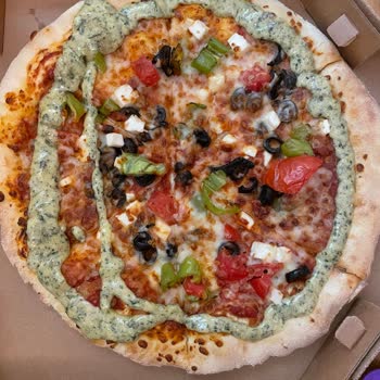Domino's Pizza Hatalı Siparişi Geri Alıp Üzerine Sos Sıkıp Soğuk Teslim Ettiler