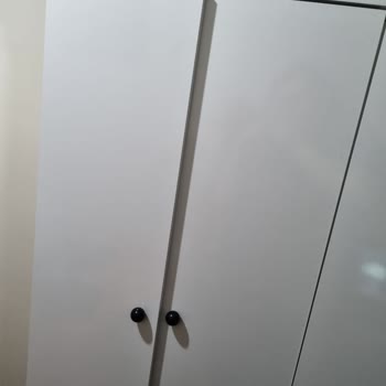 Vivense Gardırop Kapağı Yerine Oturmuyor Ve Malzeme Kalitesi Sıfır