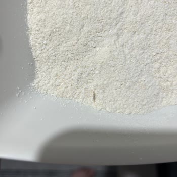 Hero Baby Mamasının İçinden Çıkan Böcek