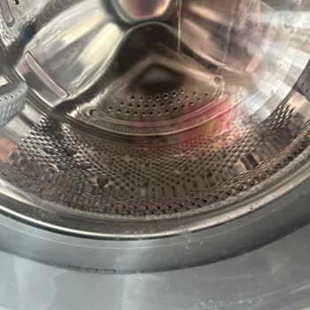 Vestel Çamaşır Makinesi Tüylendiriyor, Tozlandırıyor Ve Esnetiyor