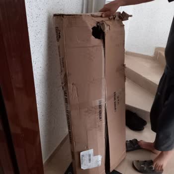 Aldığım Ürün Kırşehir Sürat Kargo Şubesi Tarafından Kırık Dökük