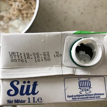 Tadı Zehir Gibi Lapa Lapa Olmuş BİM Dost Süt